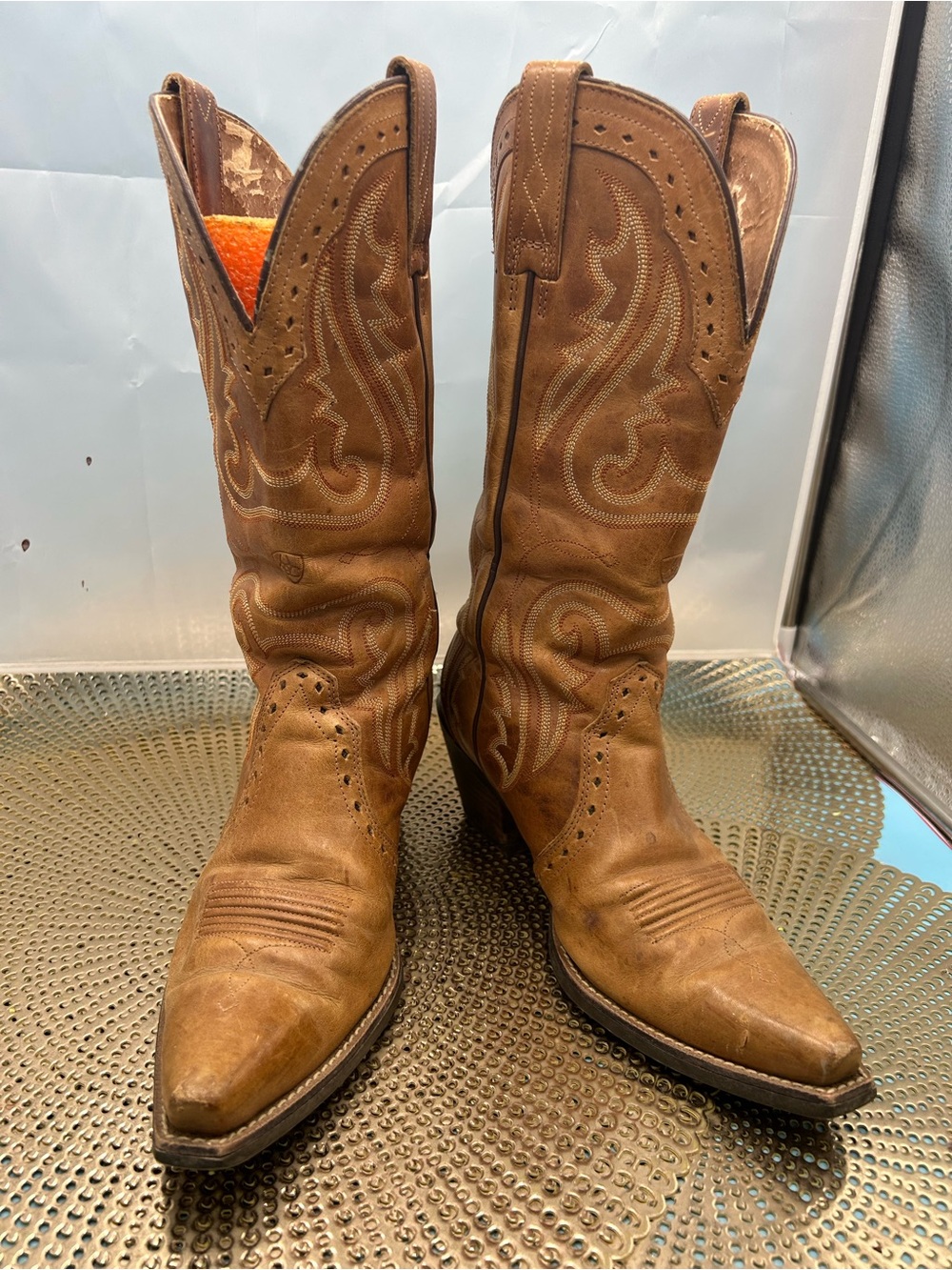 Ariat women 7 snip toe cowgirl boots